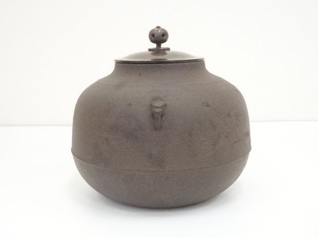  釜師橋本辰敏造　山水地紋真形釜（共箱）